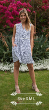 Load image into Gallery viewer, Berlin Dress