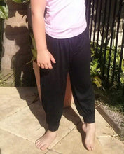 Load image into Gallery viewer, Girls Harem pants - Black