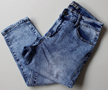 Load image into Gallery viewer, Winter Washed Jeans