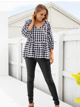Load image into Gallery viewer, Amber Top - Black