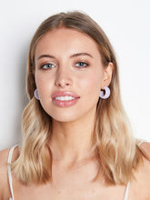 Load image into Gallery viewer, Isa mini hoop earrings