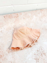 Load image into Gallery viewer, Frayed Hat - Apircot