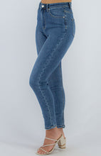 Load image into Gallery viewer, Mumma Skinny Jeans